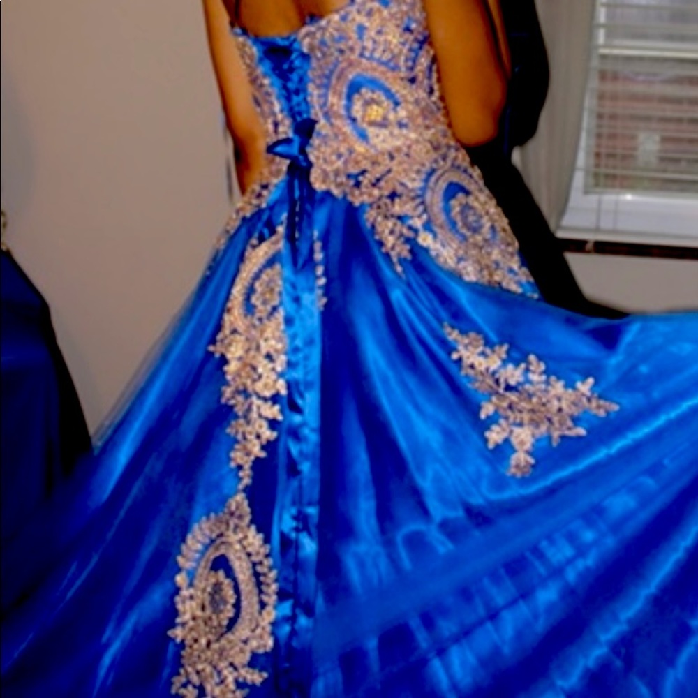 This is my 2021 prom dress! You can message me for full pictures